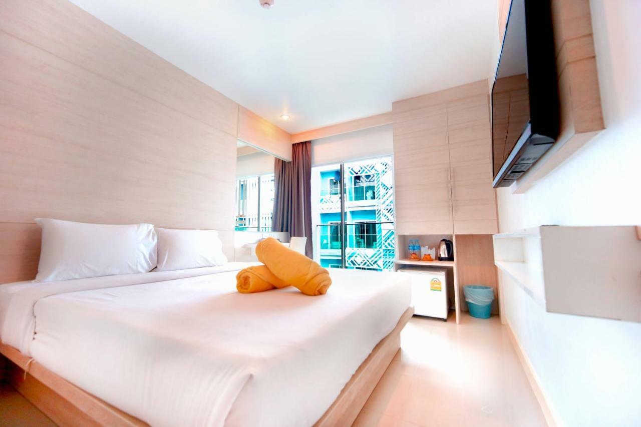 Mirage Express Patong Phuket Hotel Exterior foto